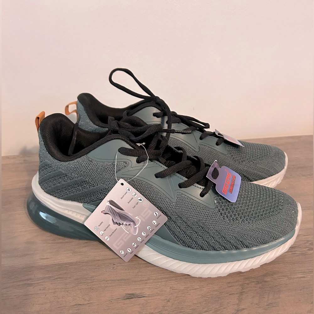 GEERS- comfort foam size 8 athletic shoe unisex